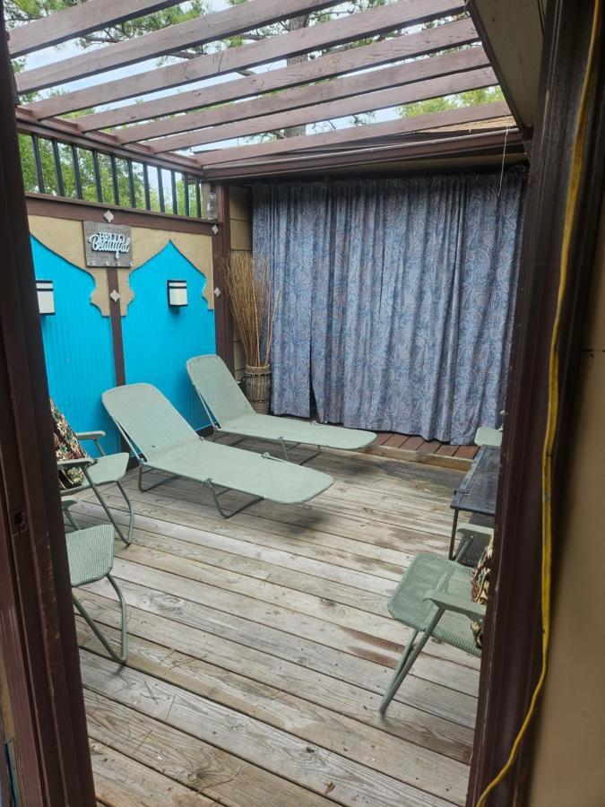 Reststop Hostel Хьюстон Экстерьер фото